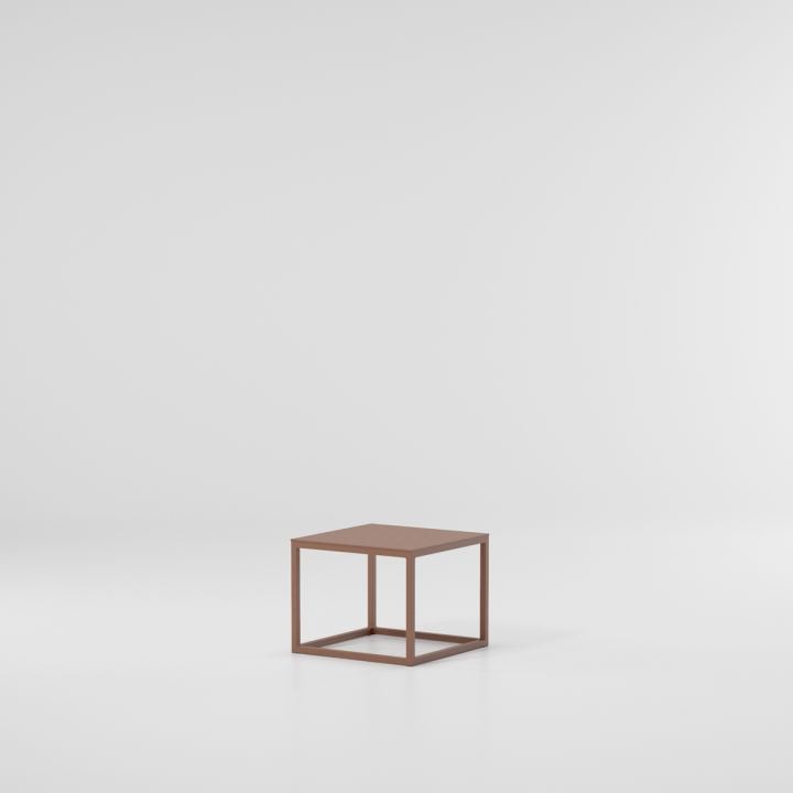 landscape_aluminium_side_table.jpg