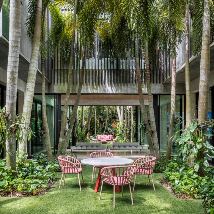 Bal Harbour House